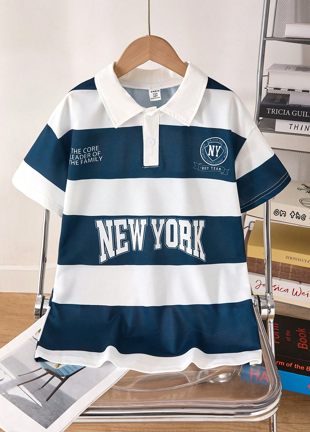 Темно-синяя детская футболка-поло для мальчика SHEIN с надписью