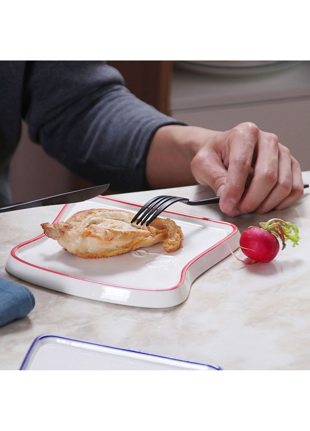 Тарелка керамическая 6736 17.5х16 см красная No Brand (253542342)