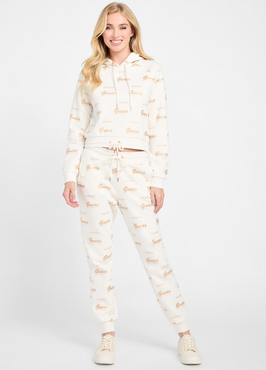 Худи Guess (322657500)