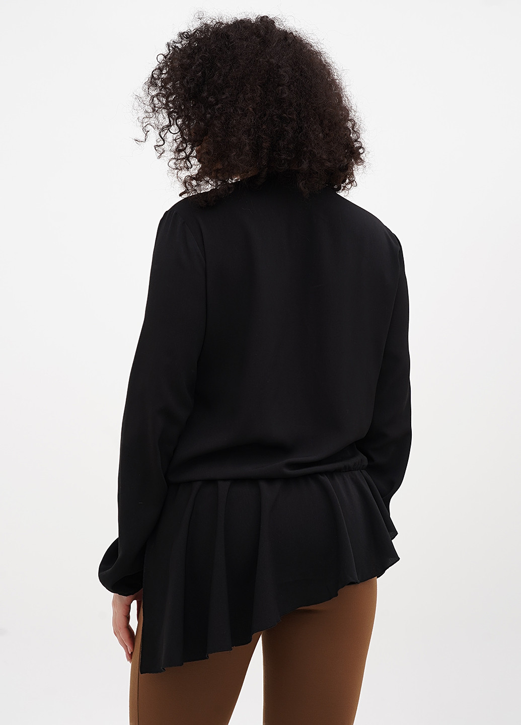 Чорна блуза на запах Sassofono