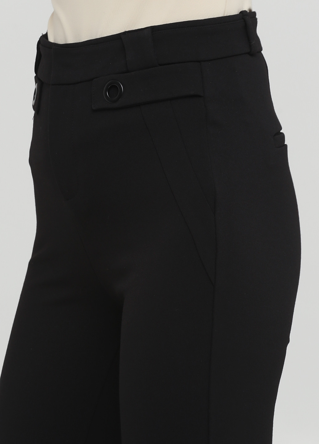 Черные кэжуал демисезонные зауженные брюки Vero Moda