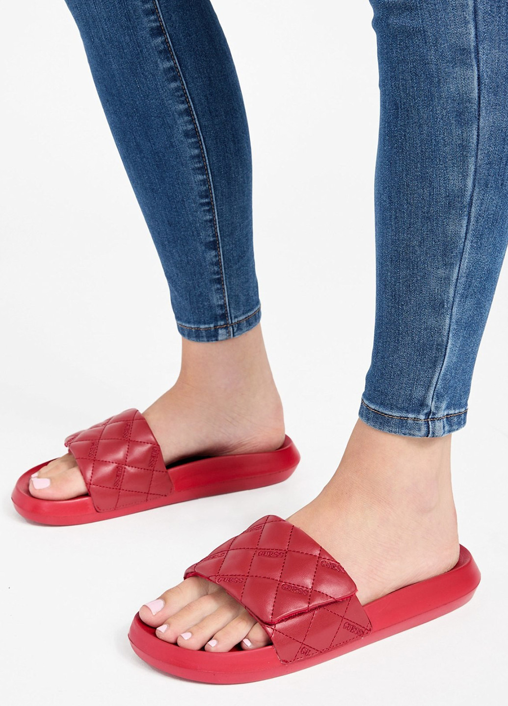 Шльопанці Guess (365599499)