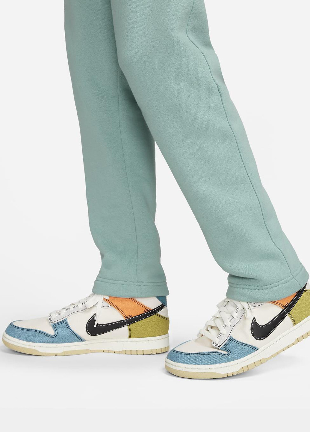 Мятные спортивные демисезонные прямые брюки Nike