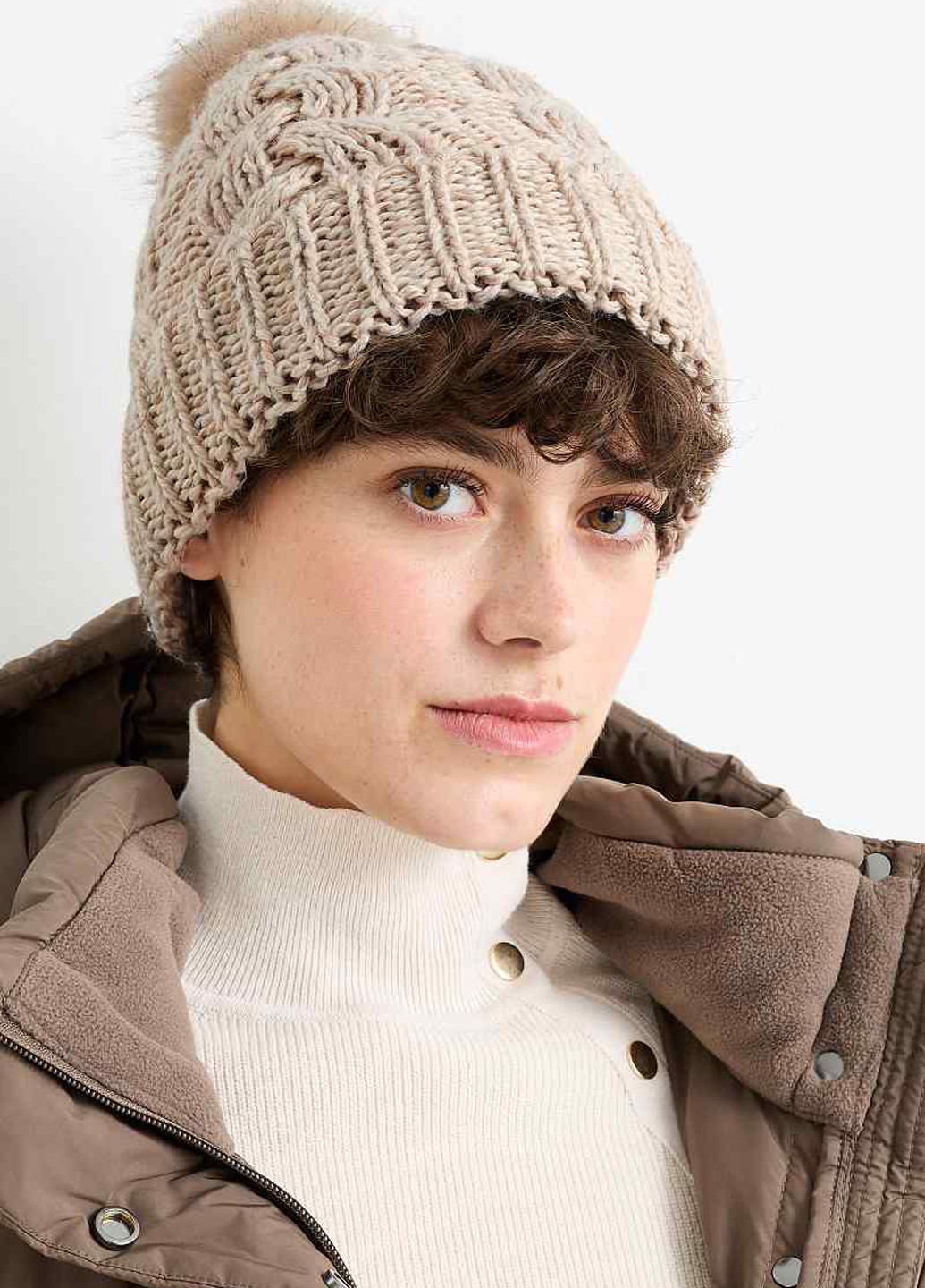 Шапка C&A (369838896)