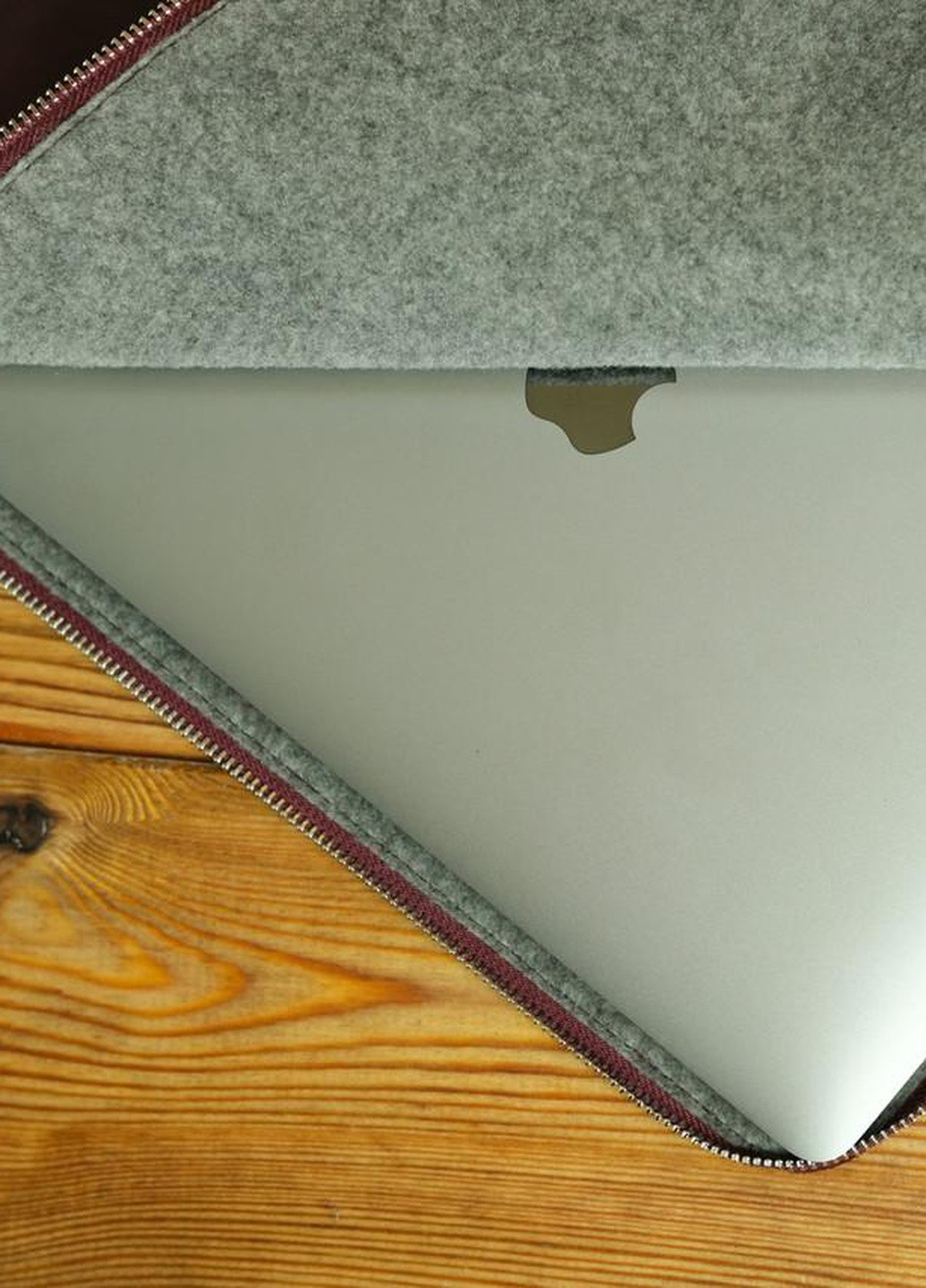 Шкіряний чохол для MacBook на блискавці з повстю Дизайн №41 Berty (253861328)