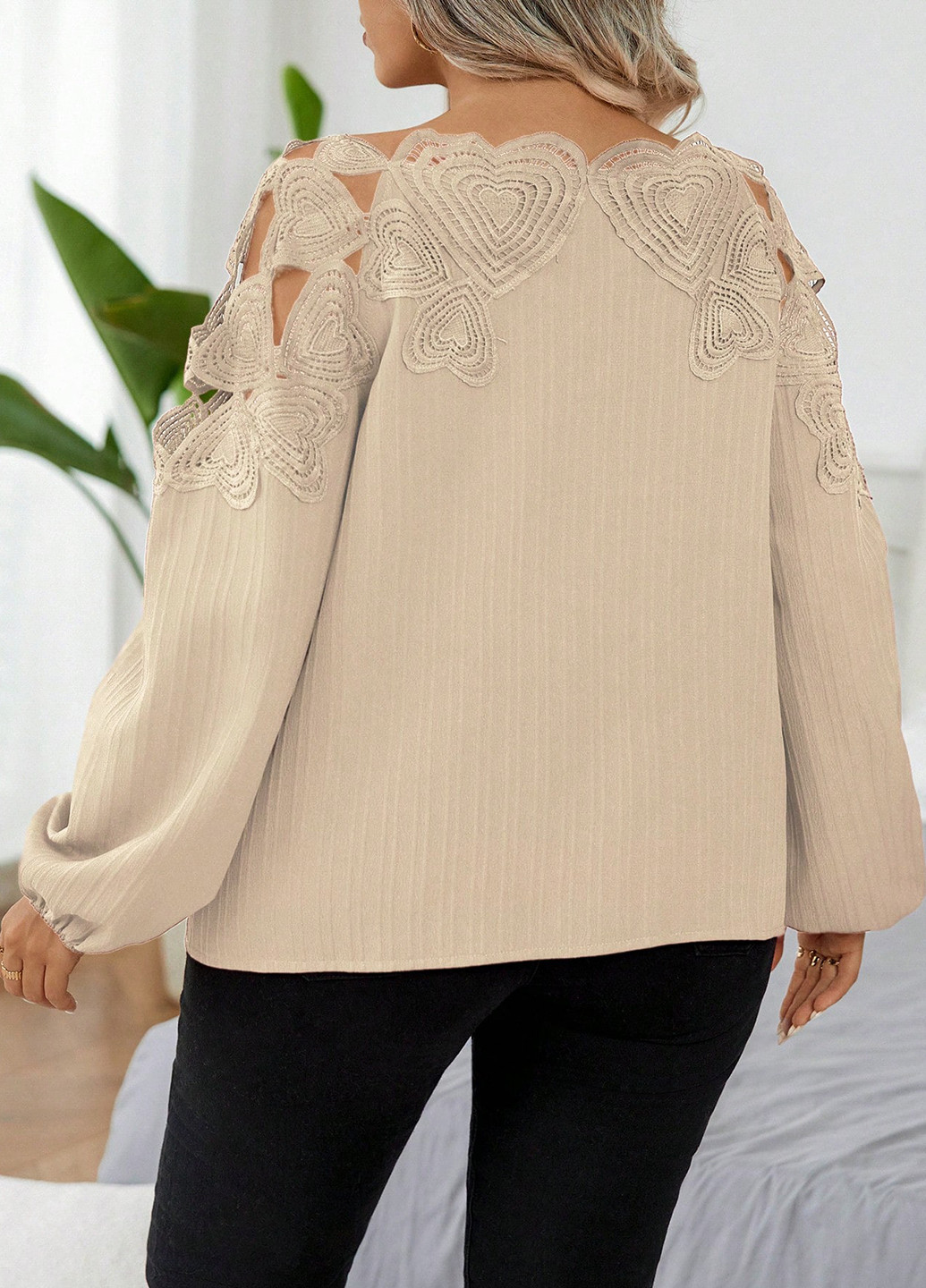 Бежева блуза SHEIN