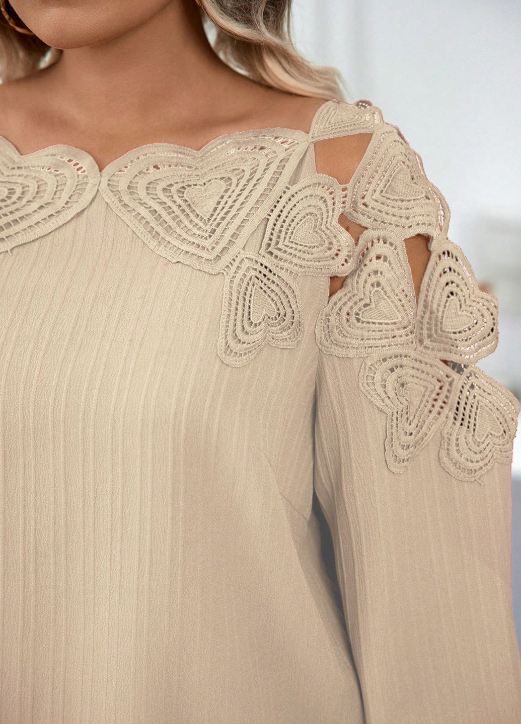 Бежева блуза SHEIN