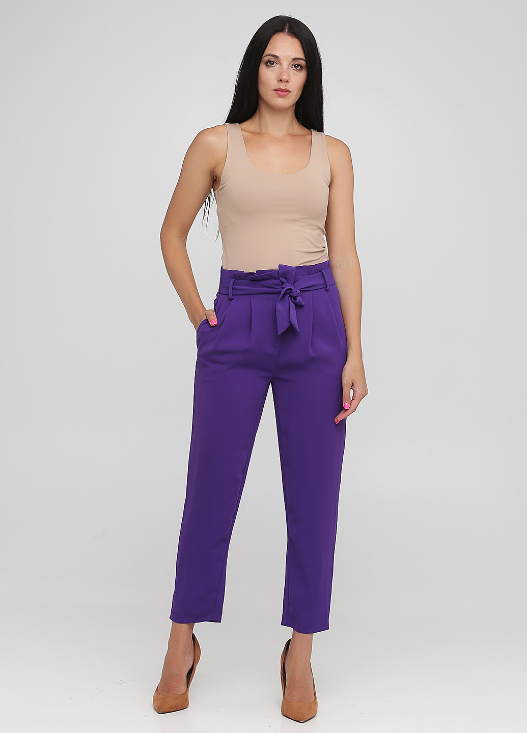 Фиолетовые кэжуал демисезонные укороченные, каррот, зауженные брюки Hallhuber