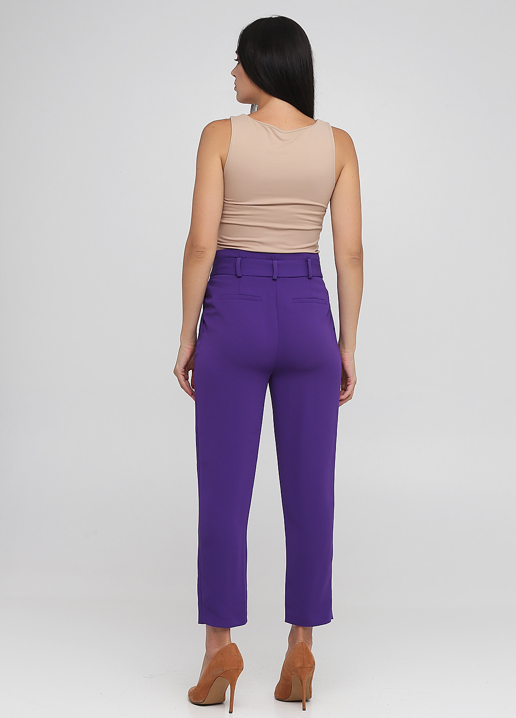 Фиолетовые кэжуал демисезонные укороченные, каррот, зауженные брюки Hallhuber
