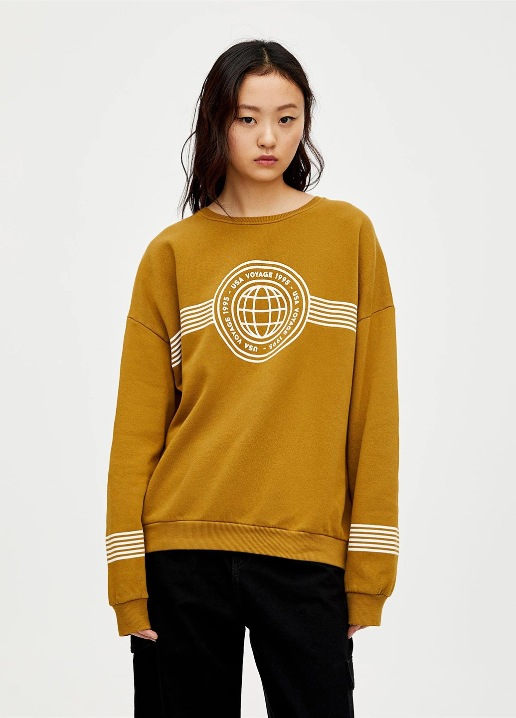 Горчичный світшот,темно-оливковий з принтом, Pull & Bear надпись (250021808)