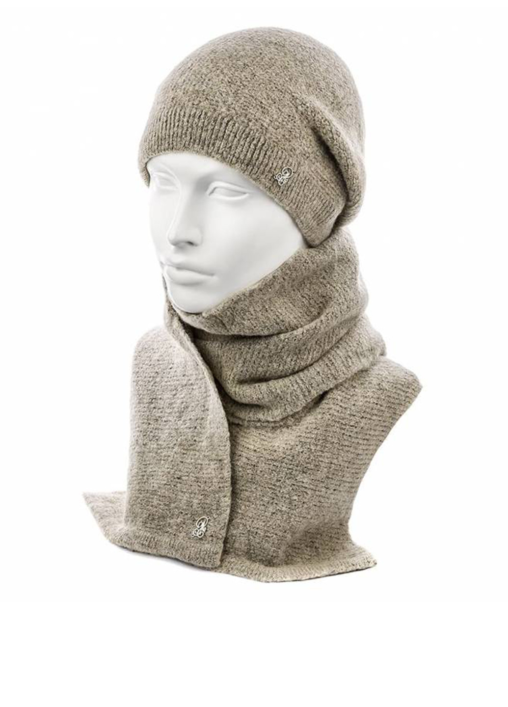 Бежевый зимний комплект (шапка, шарф) Atrics