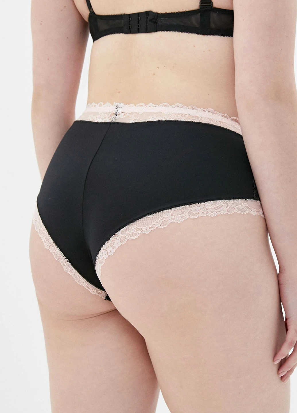 Труси жіночі Gracija-Rim Claire 46/XXL чорний/квітуча троянда 36840 Gracija Rim (256111050)