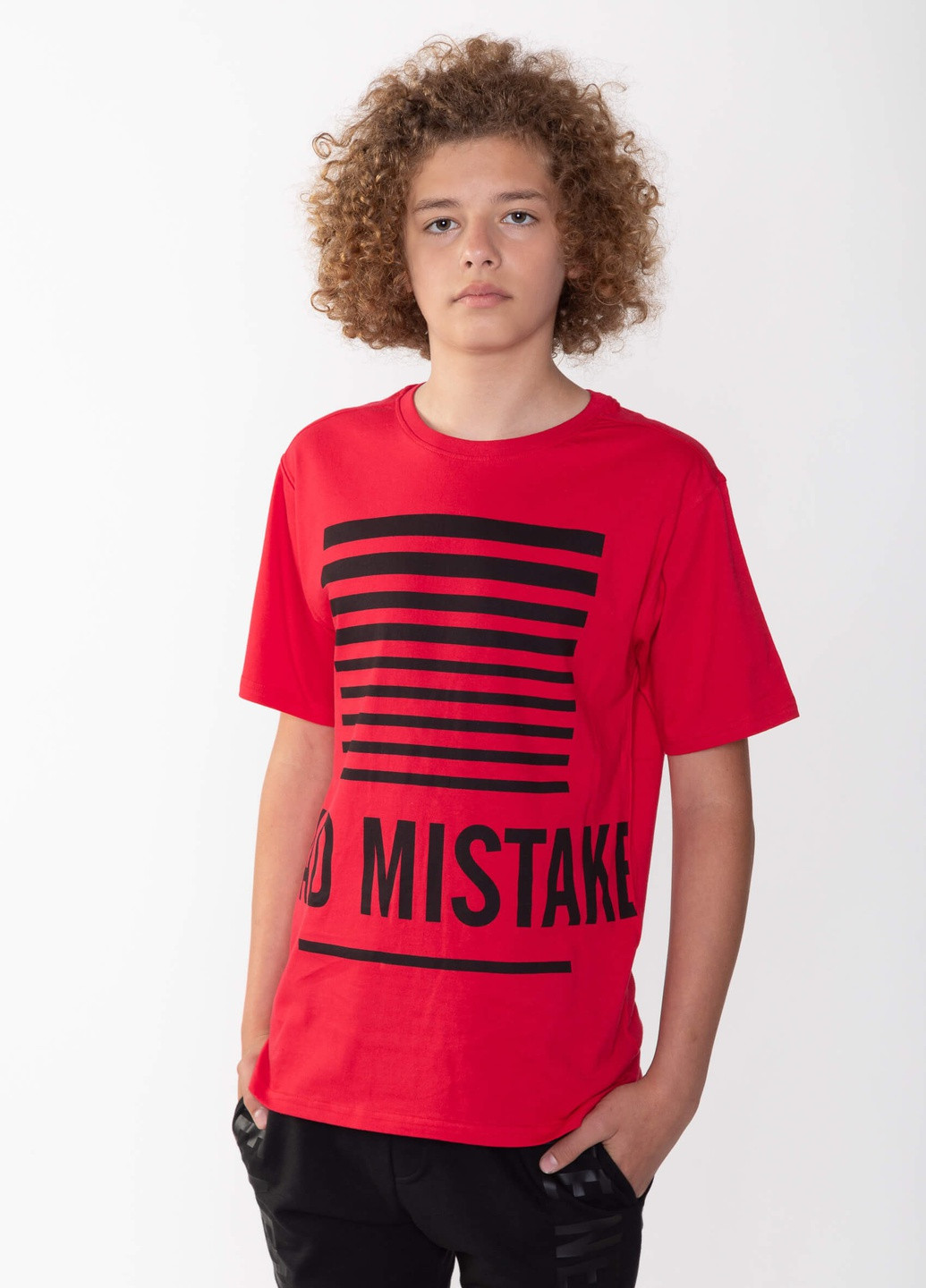 Червона демісезонна червона футболка з принтами bad mistake для хлопчика. Reporter Young