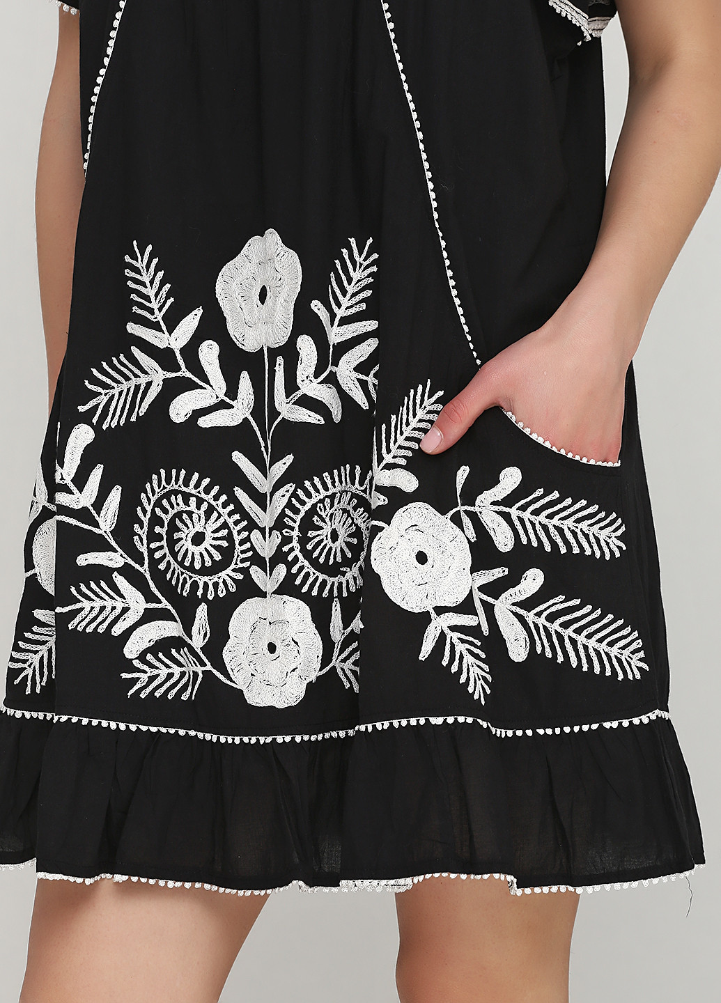 Чорна кежуал сукня кльош Sunlight з квітковим принтом