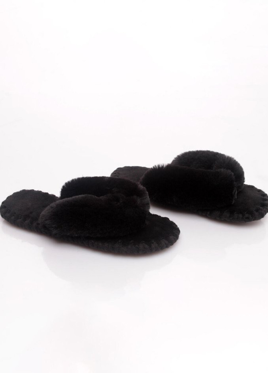 Черные тапочки Family Story с мехом