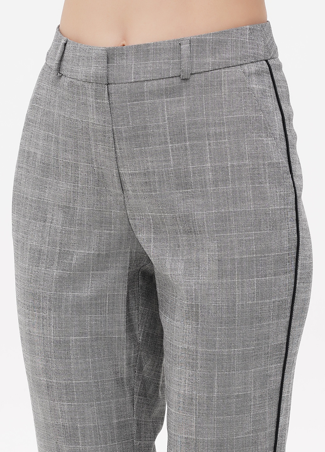 Серые кэжуал демисезонные зауженные брюки Comma