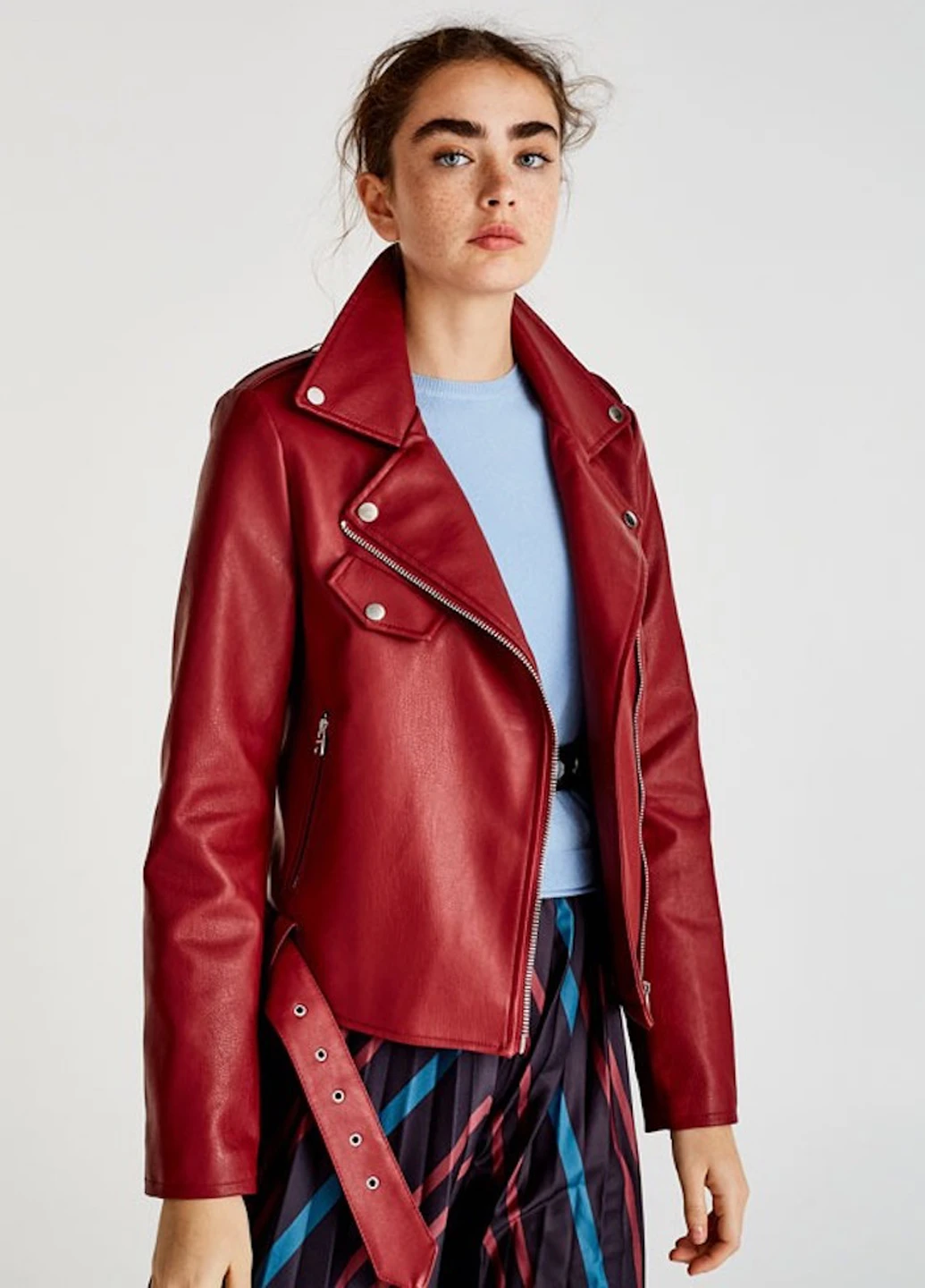 Бордова демісезонна куртка Pull & Bear