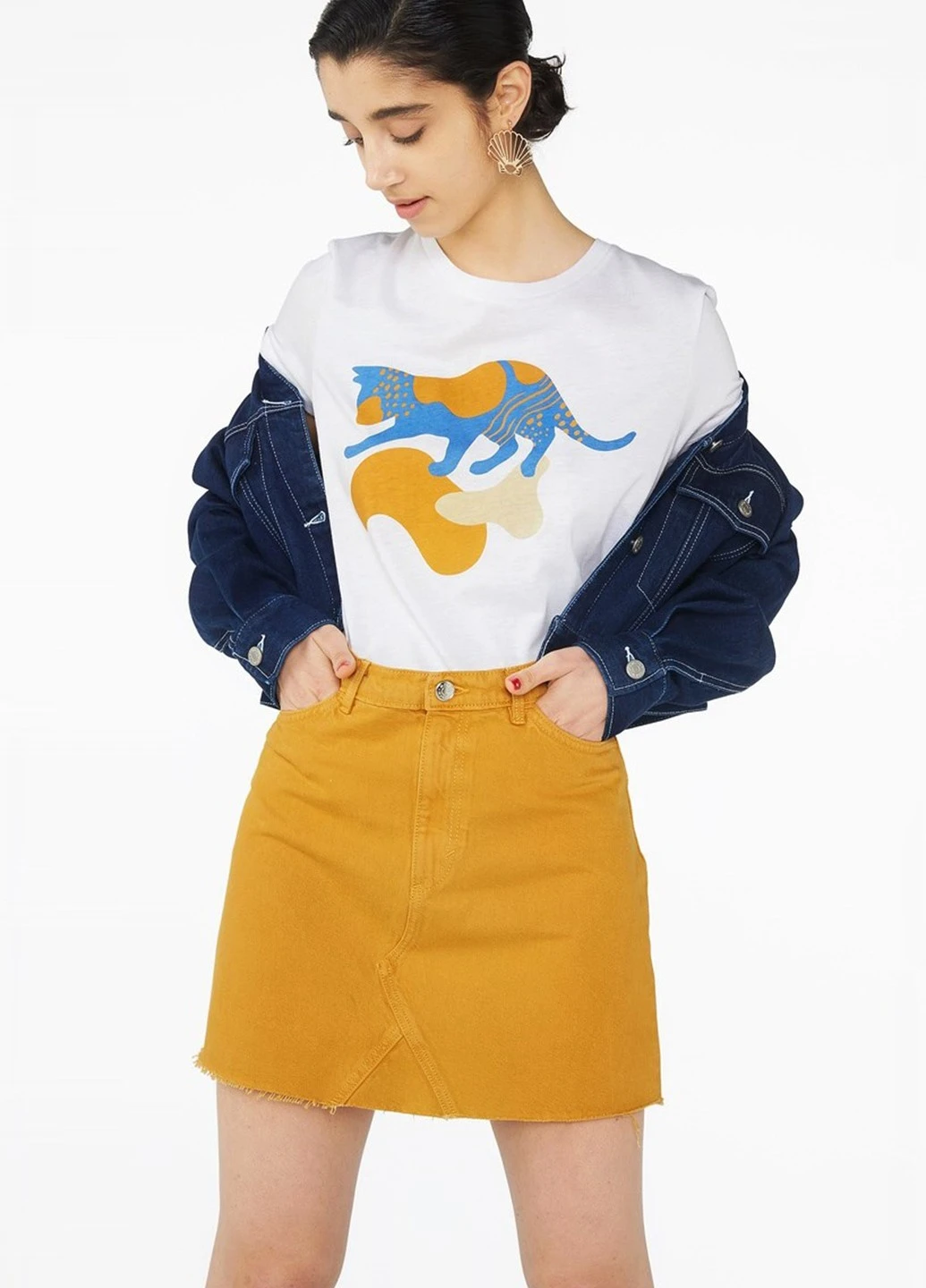Желтая однотонная джинсовая юбка Monki