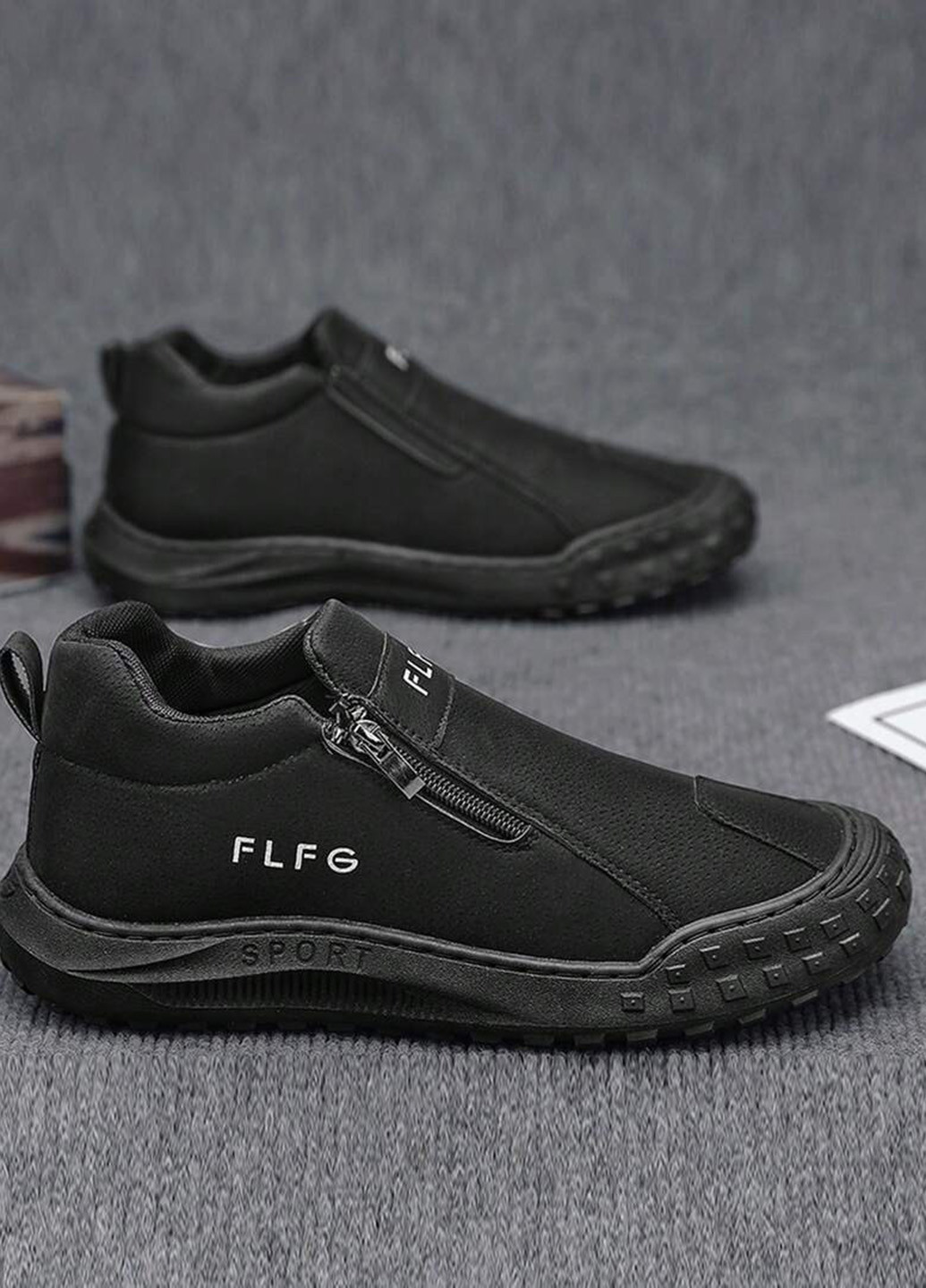 Чорні Осінні кросівки SHEIN