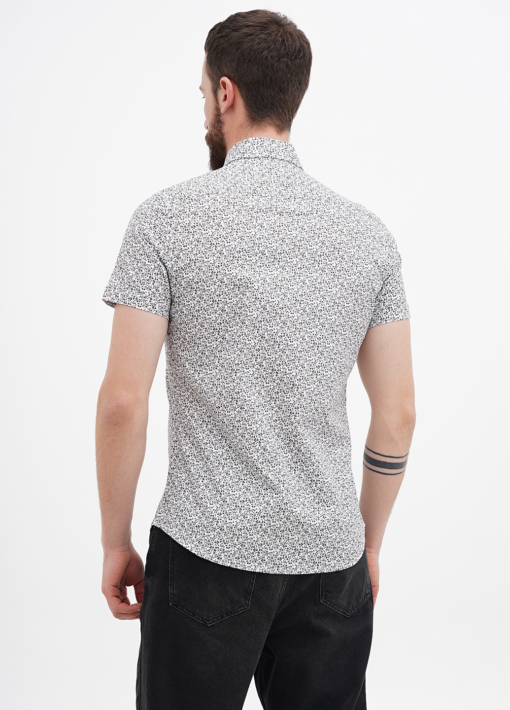 Черно-белая кэжуал рубашка с цветами Benson & Cherry