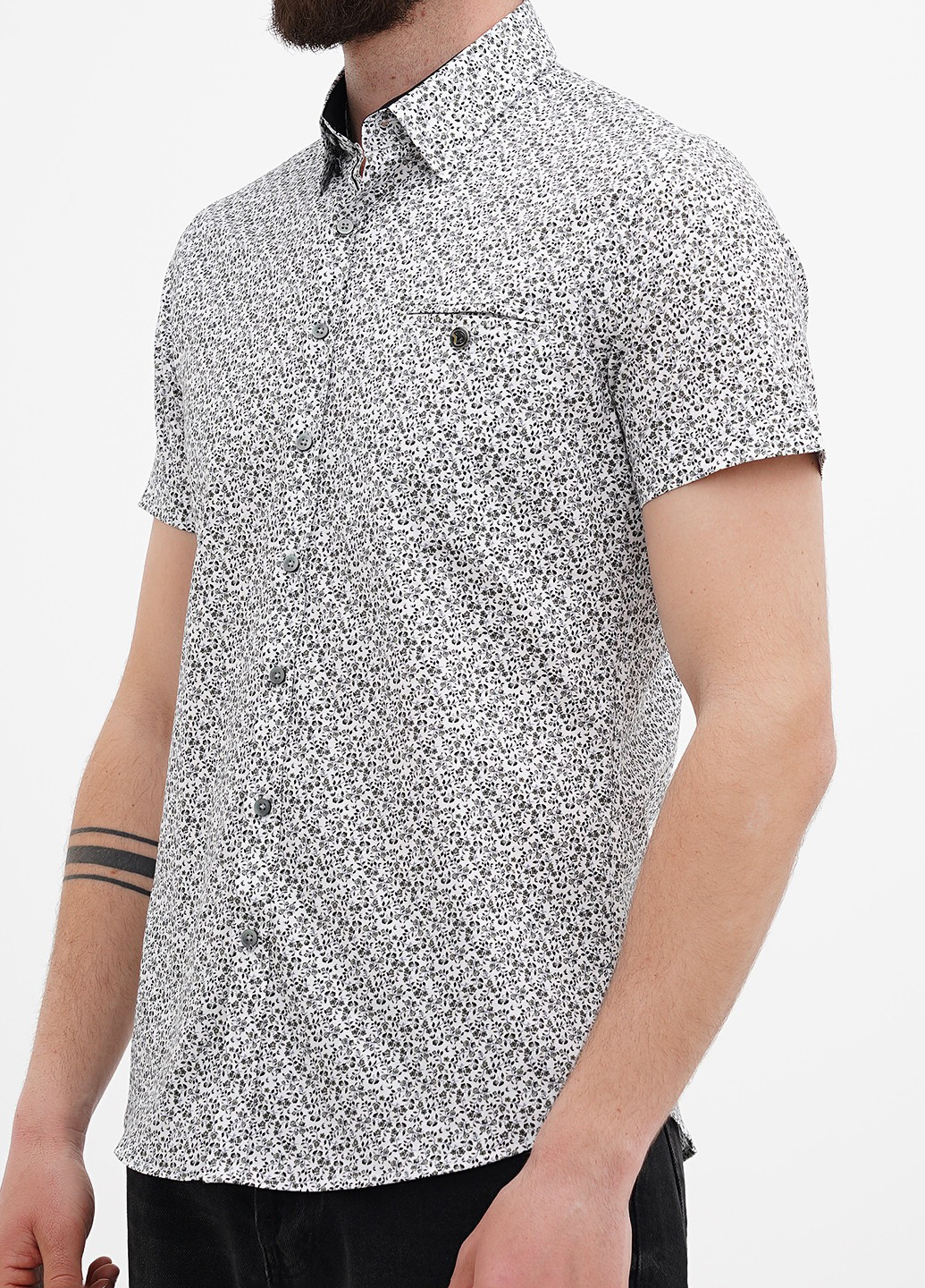 Черно-белая кэжуал рубашка с цветами Benson & Cherry