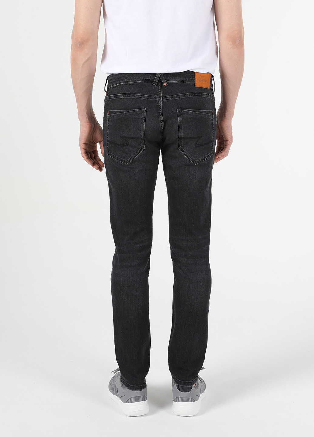 Темно-серые демисезонные прямые джинсы 044 KARL Colin's