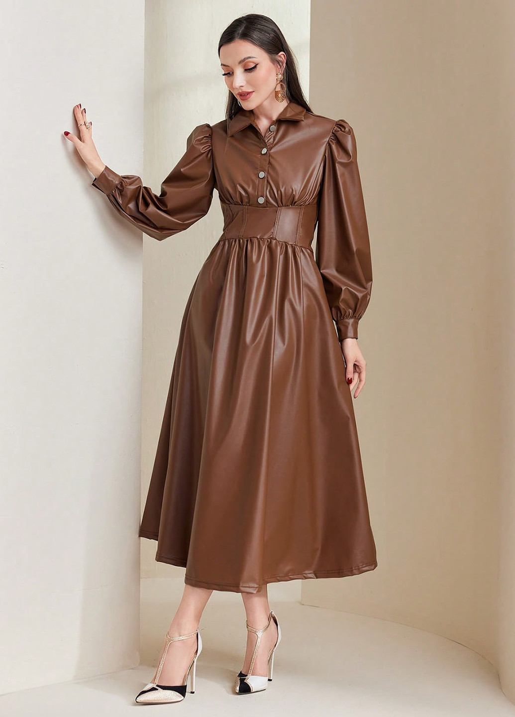 Коричневое кэжуал платье рубашка, клеш, с корсетом SHEIN однотонное