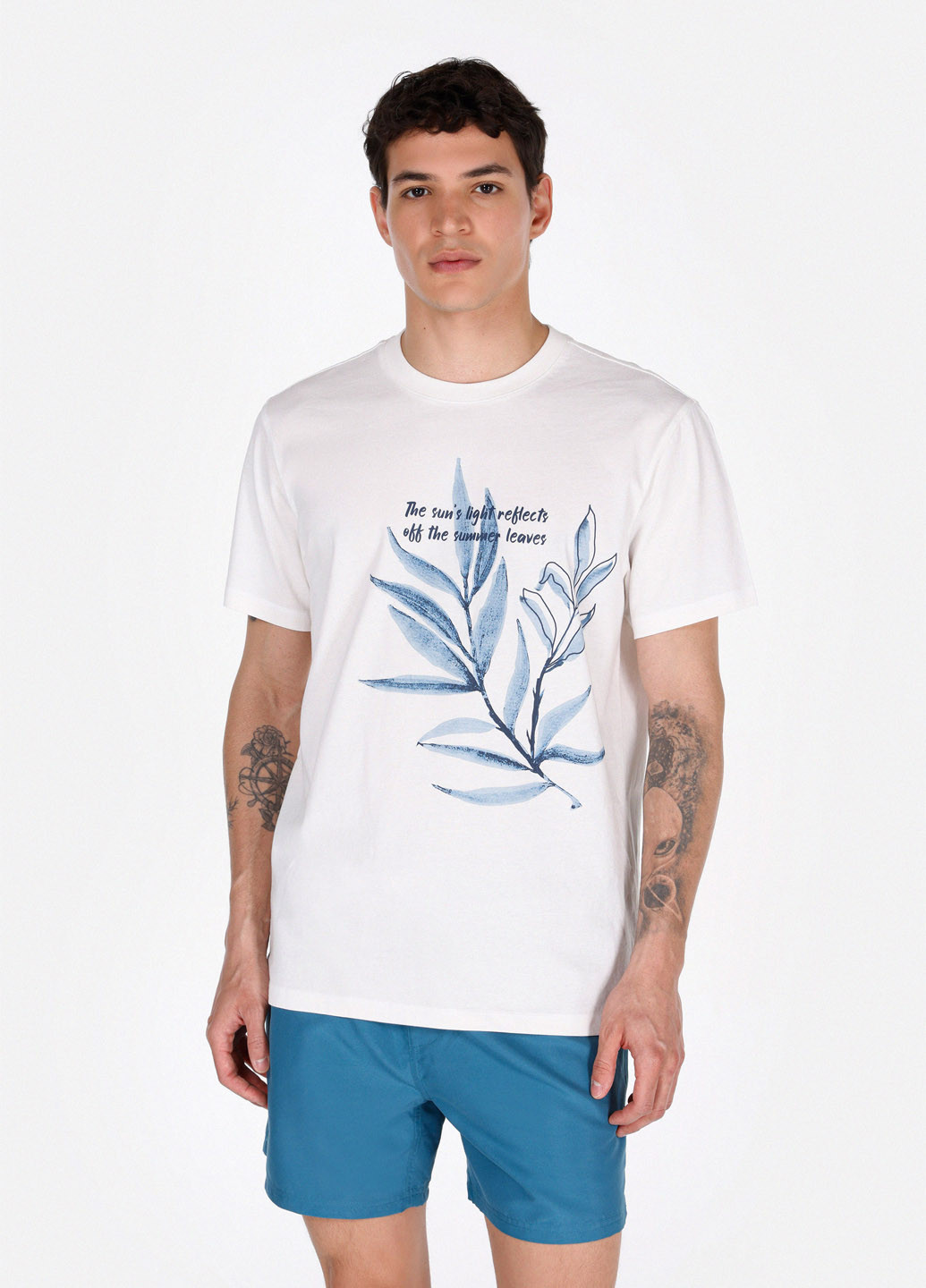 Белая футболка Colin's