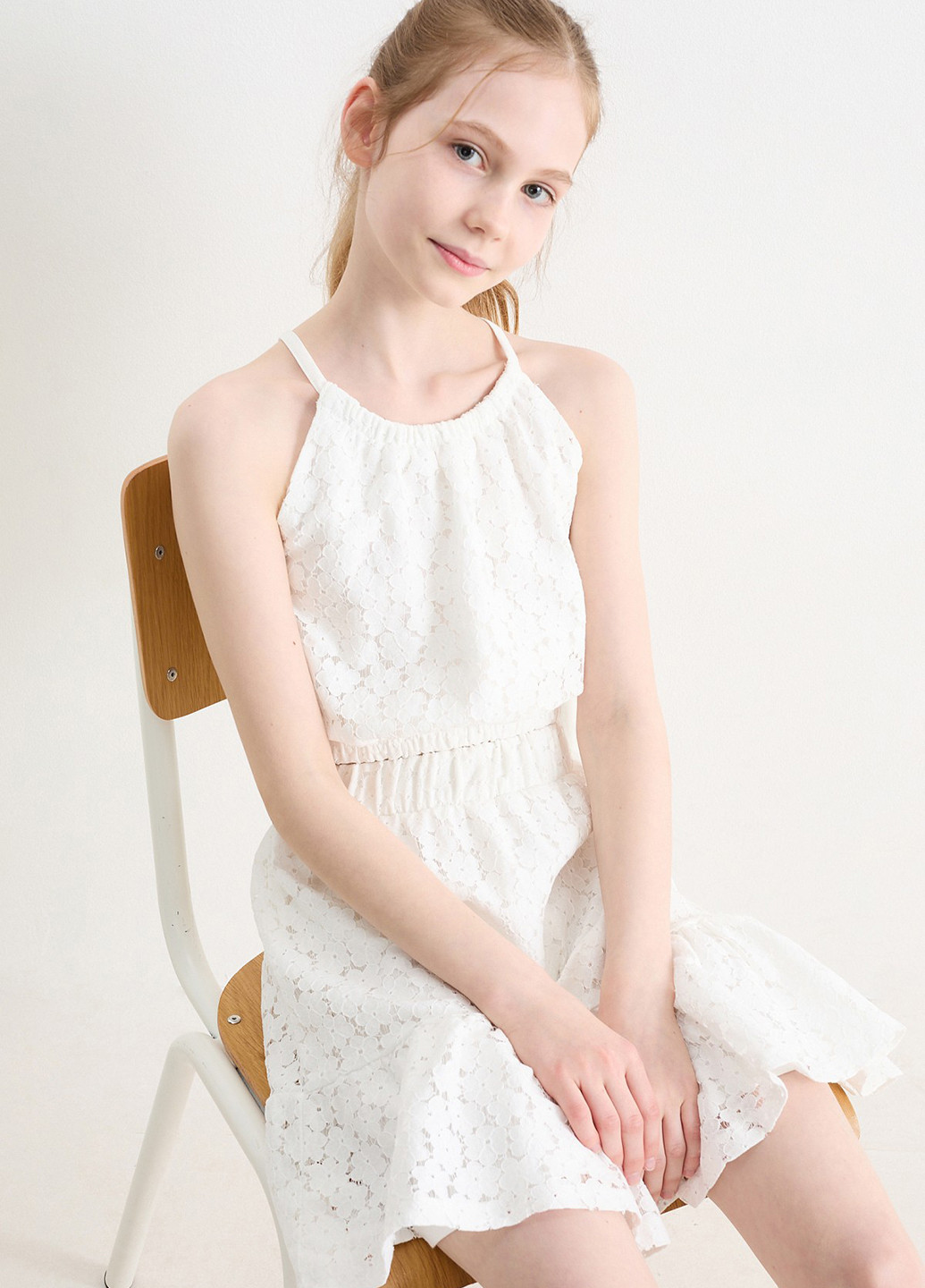 Белый летний костюм (топ, юбка) C&A