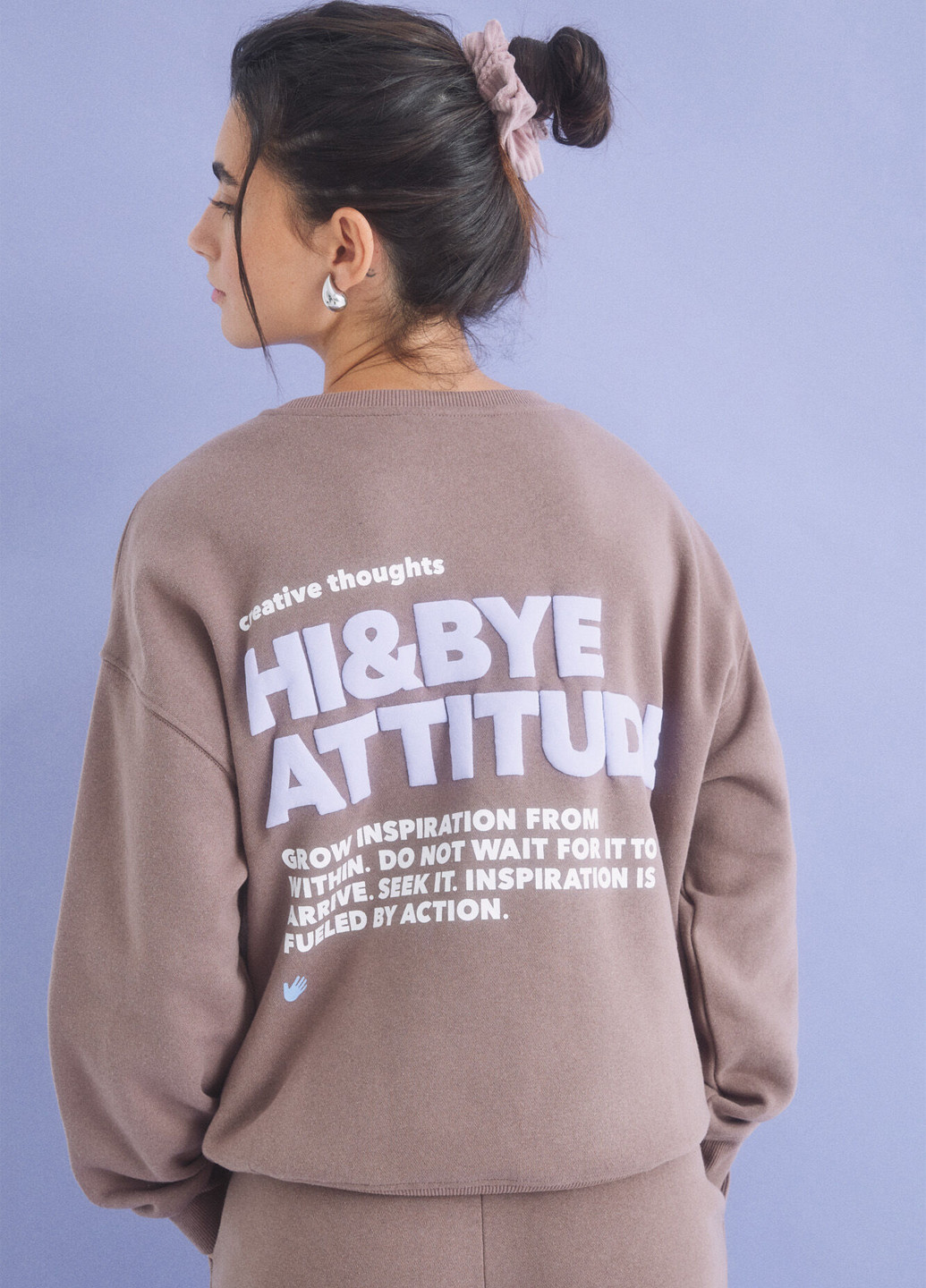 Коричневый свитшот Hi&Bye однотонный нашивки (314252350)