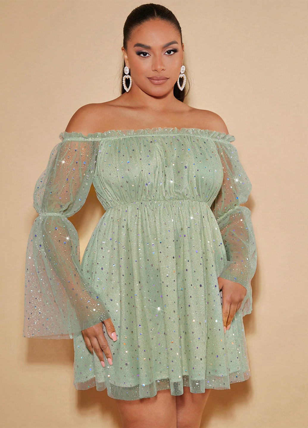 Мятное праздничный платье с открытыми плечами, клеш SHEIN однотонное