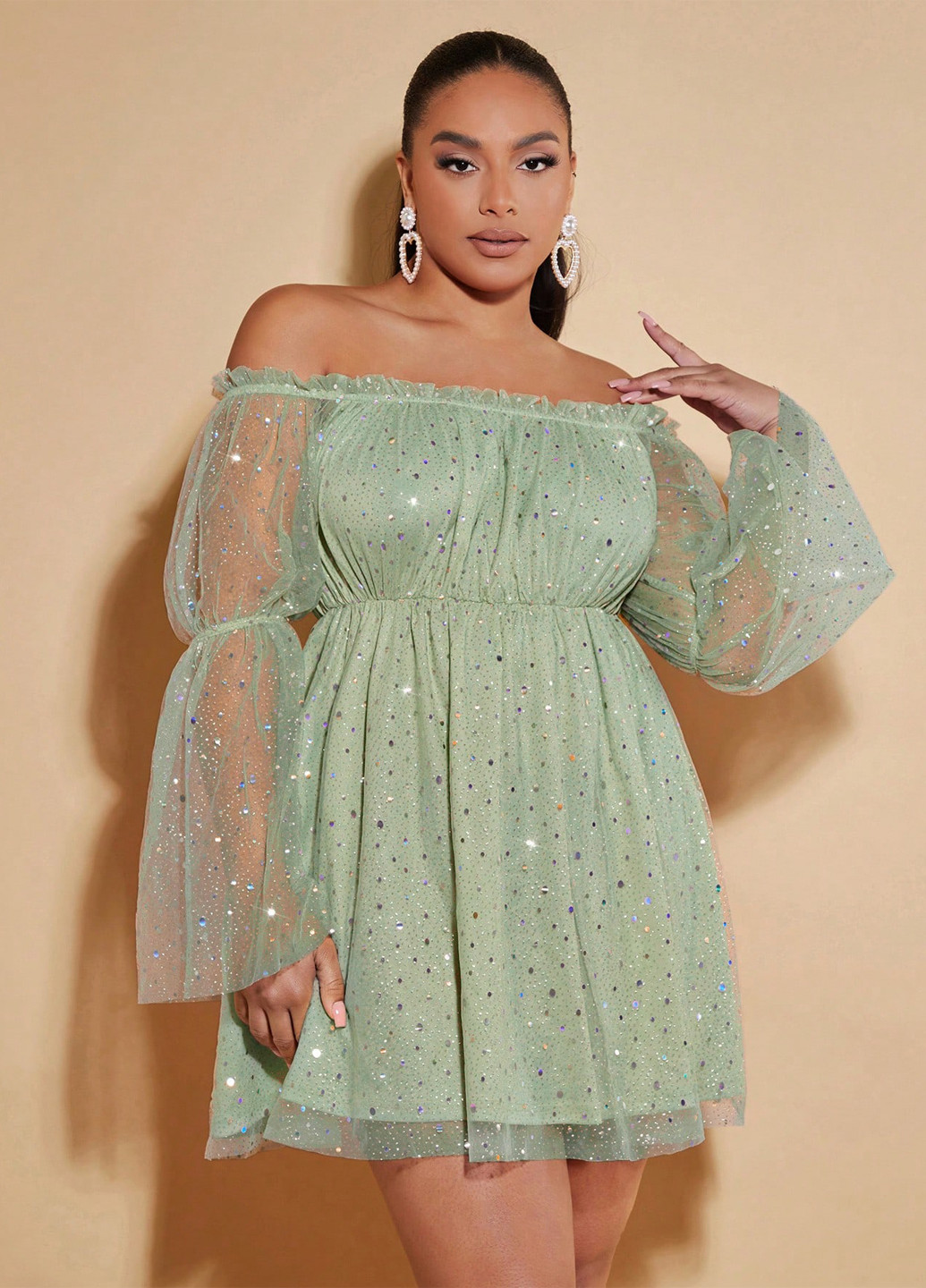 Мятное праздничный платье с открытыми плечами, клеш SHEIN однотонное