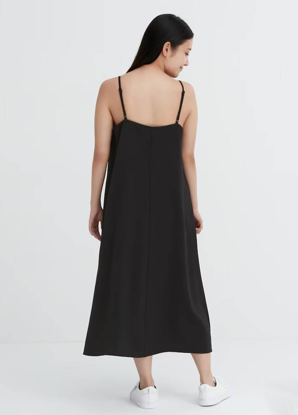 Черное кэжуал платье платье-комбинация Uniqlo однотонное