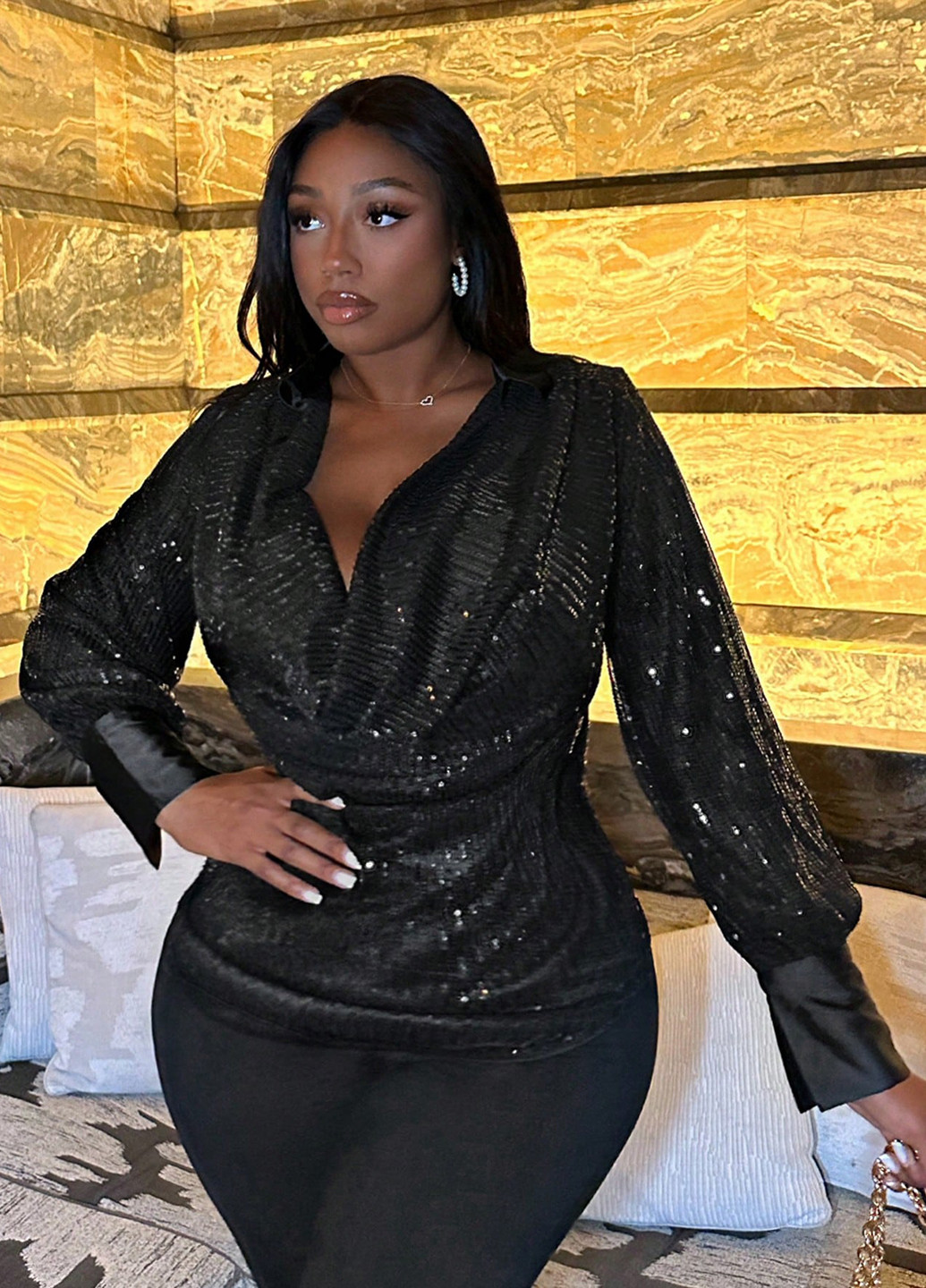 Чёрная блуза SHEIN