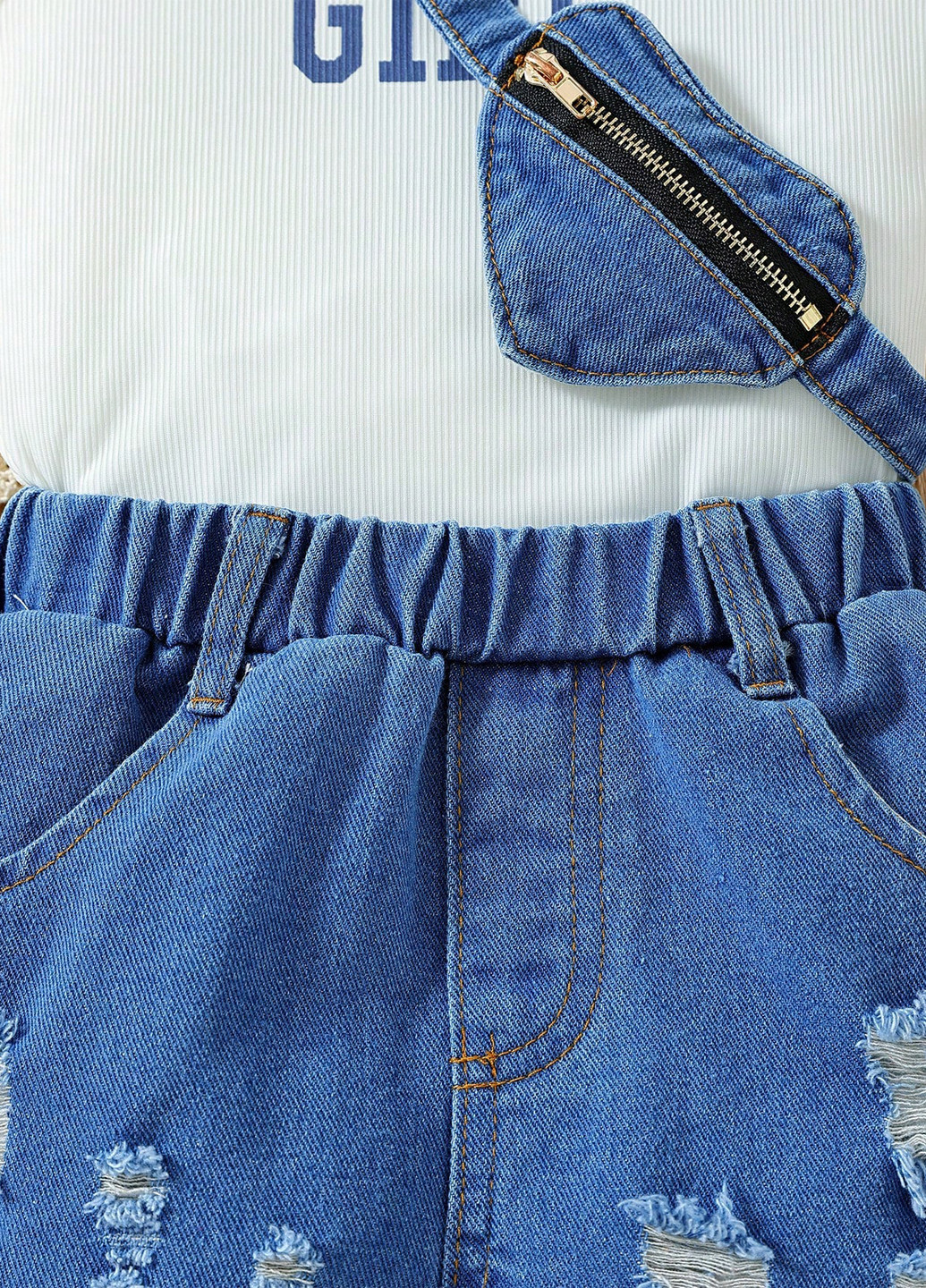 Белый летний комплект (майка, шорты, сумка) SHEIN