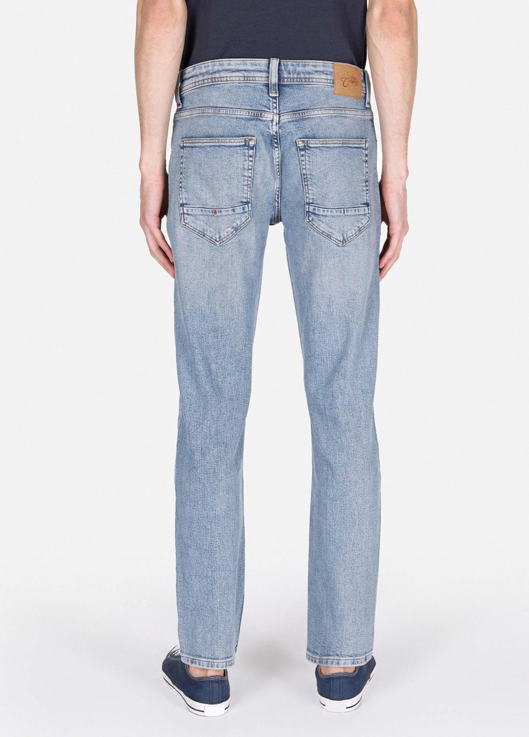 Светло-синие демисезонные зауженные джинсы Colin's