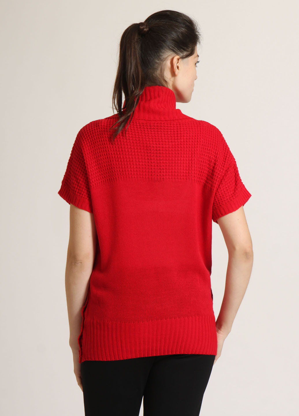 Красный демисезонный свитер Esmara