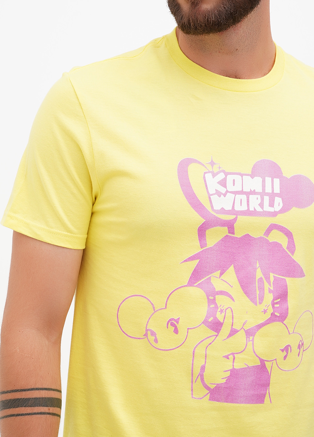 Світло-жовта футболка District