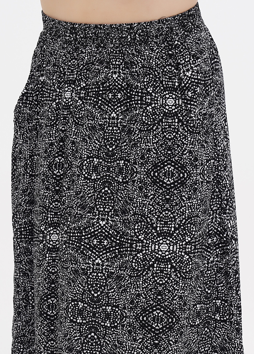 Черная кэжуал с абстрактным узором юбка Garnet Hill клешированная