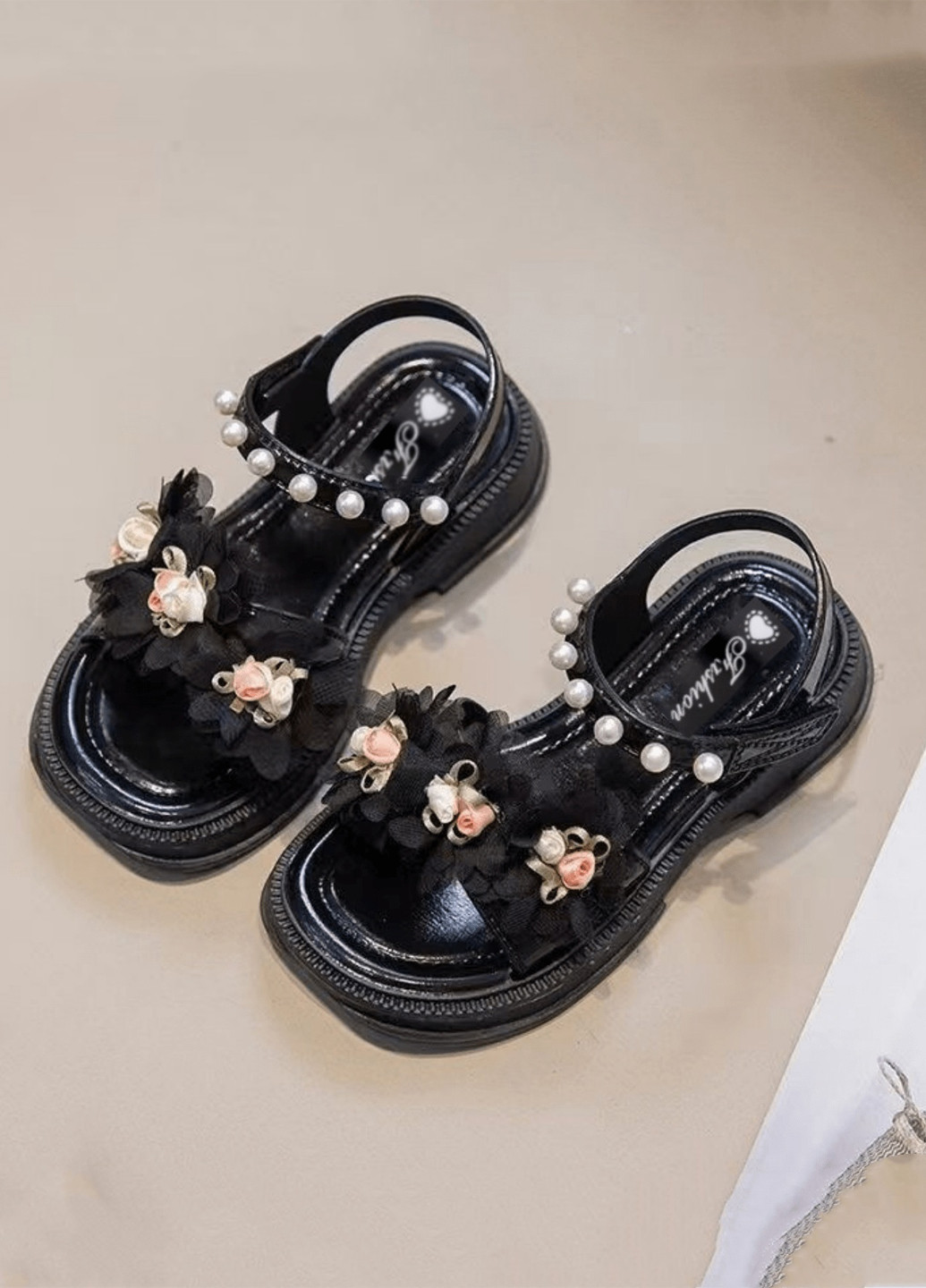 Черные босоножки SHEIN с бусинами, с цветами