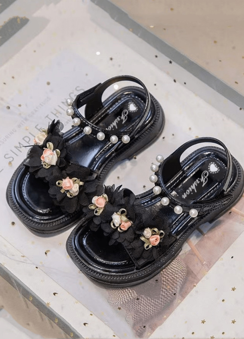 Черные босоножки SHEIN с бусинами, с цветами