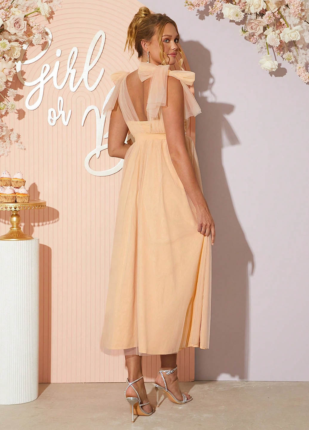 Персикова вечірня сукня для вагітних SHEIN однотонна