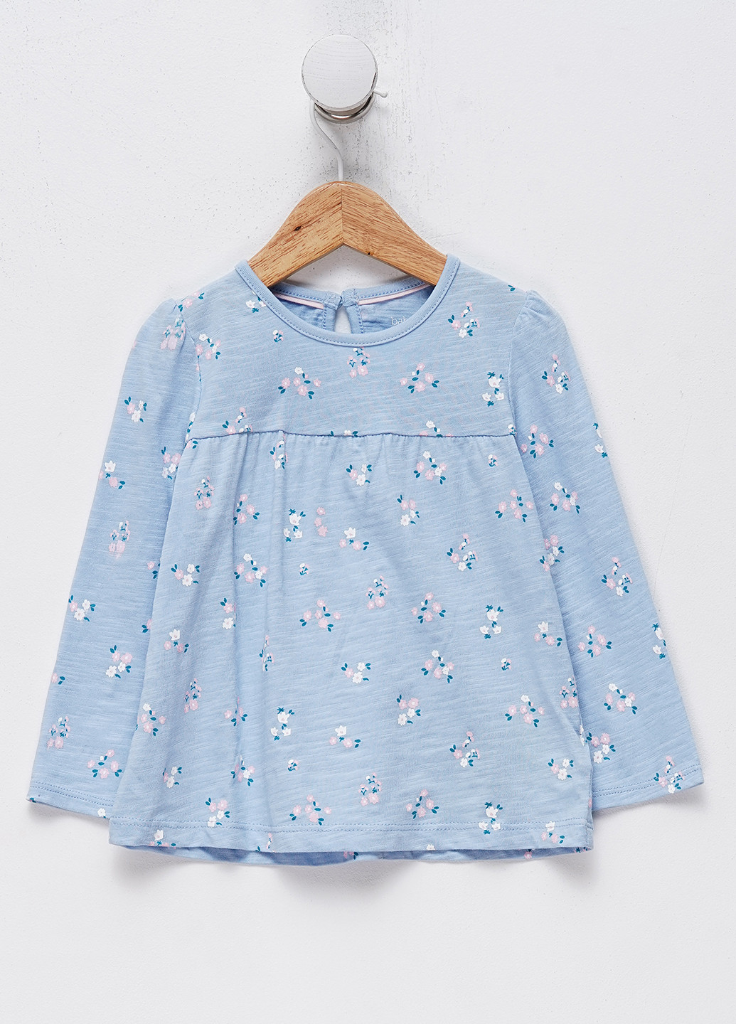 Светло-голубая цветочной расцветки блузка C&A демисезонная