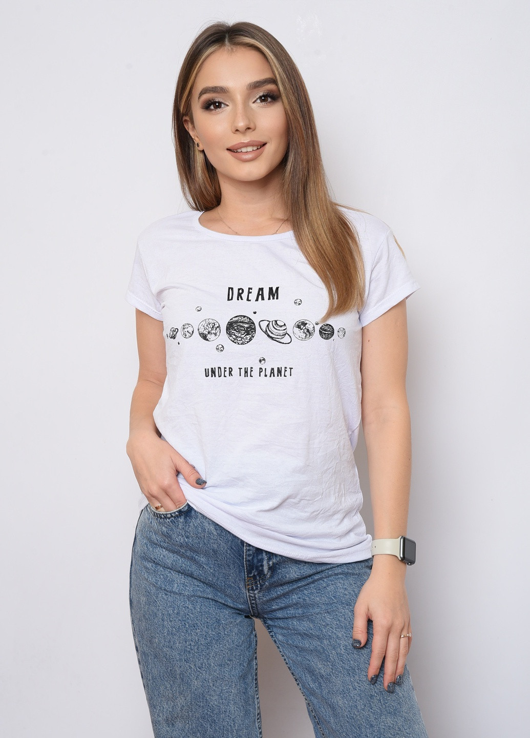 Біла літня футболка жіноча біла з малюнком Let's Shop