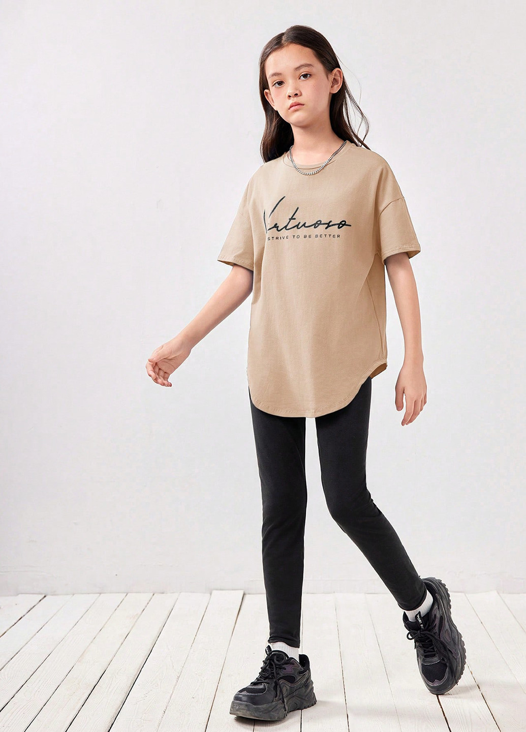 Бежевий демісезонний костюм (футболка, леггінси) брючний SHEIN