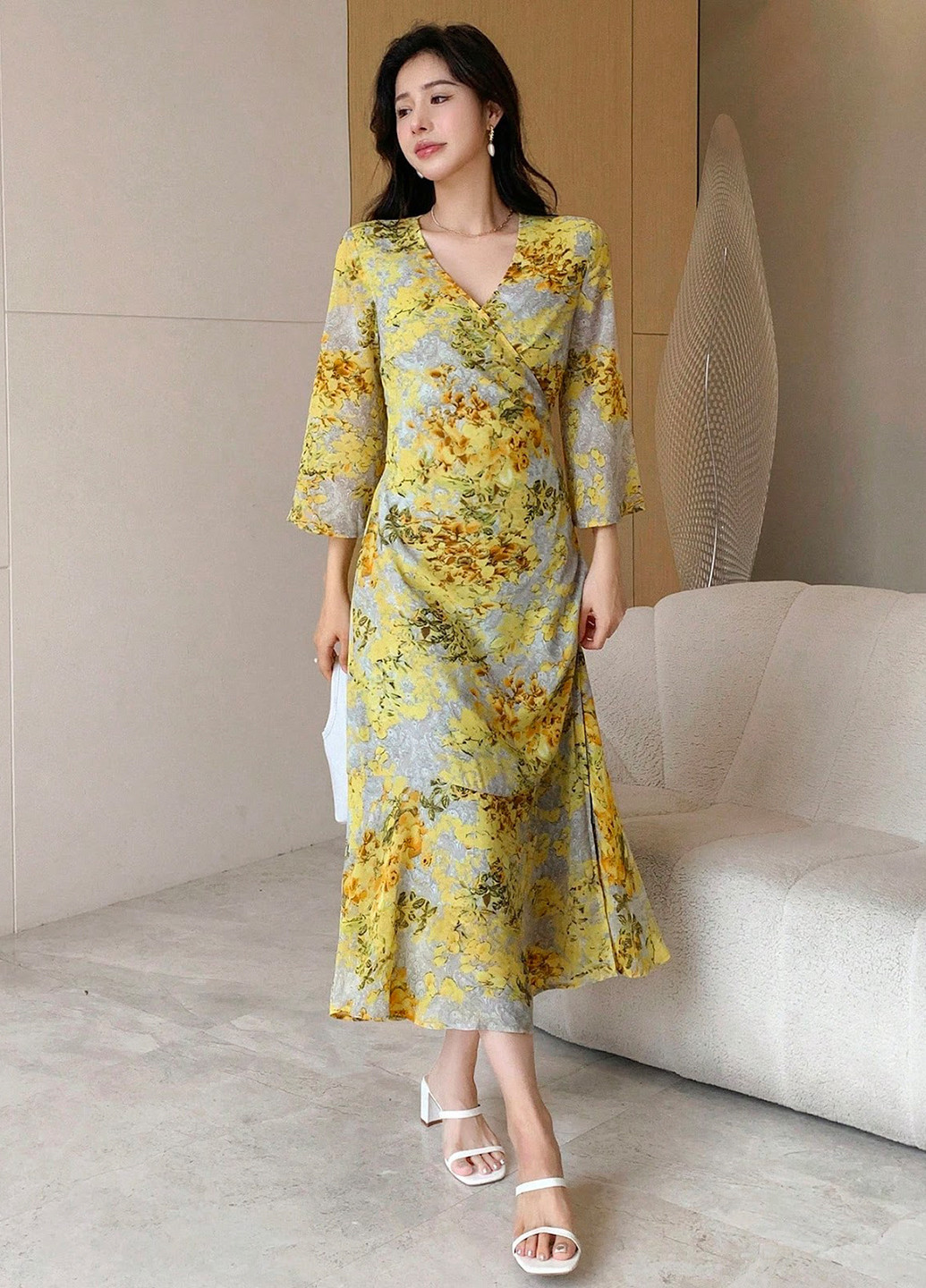 Комбинированное кэжуал платье на запах SHEIN с цветочным принтом