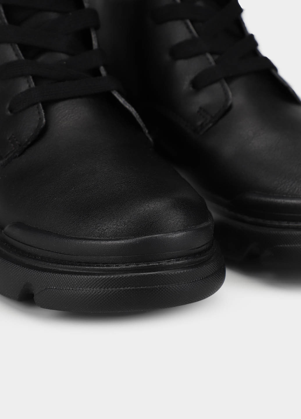 Осенние сапоги Geox со шнуровкой