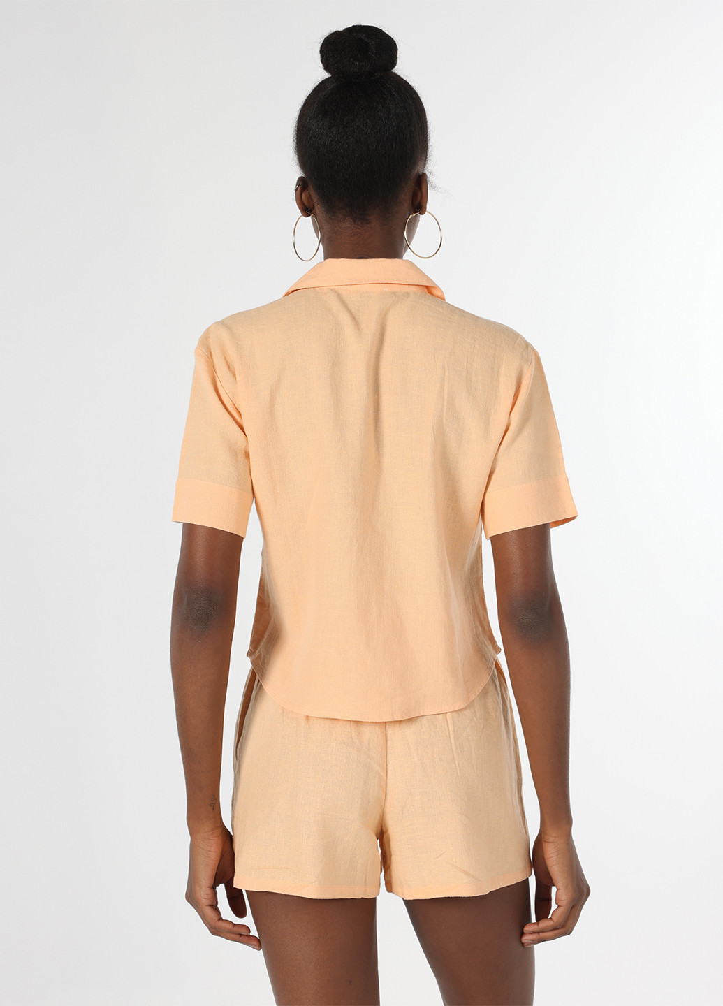 Персиковая кэжуал рубашка однотонная Colin's