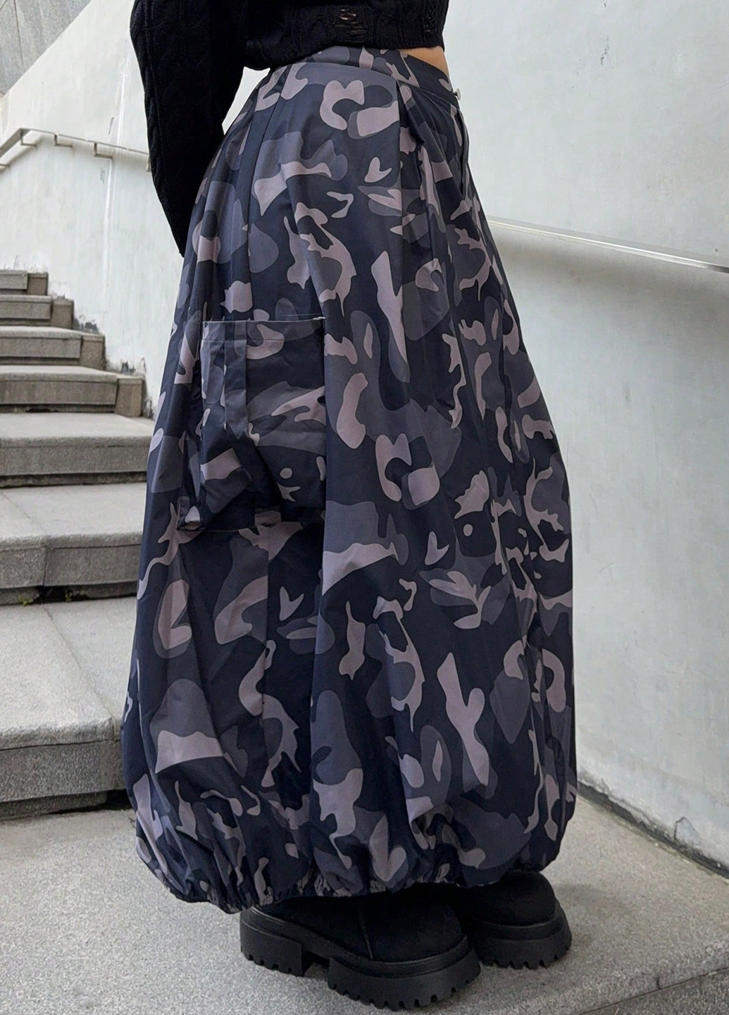 Серая кэжуал камуфляжная юбка SHEIN баллон, карго