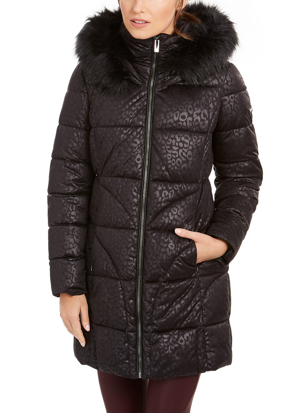 Черная зимняя куртка DKNY